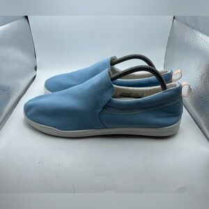 Vionic Marshall women’s Blue Slip-On loafers size 10